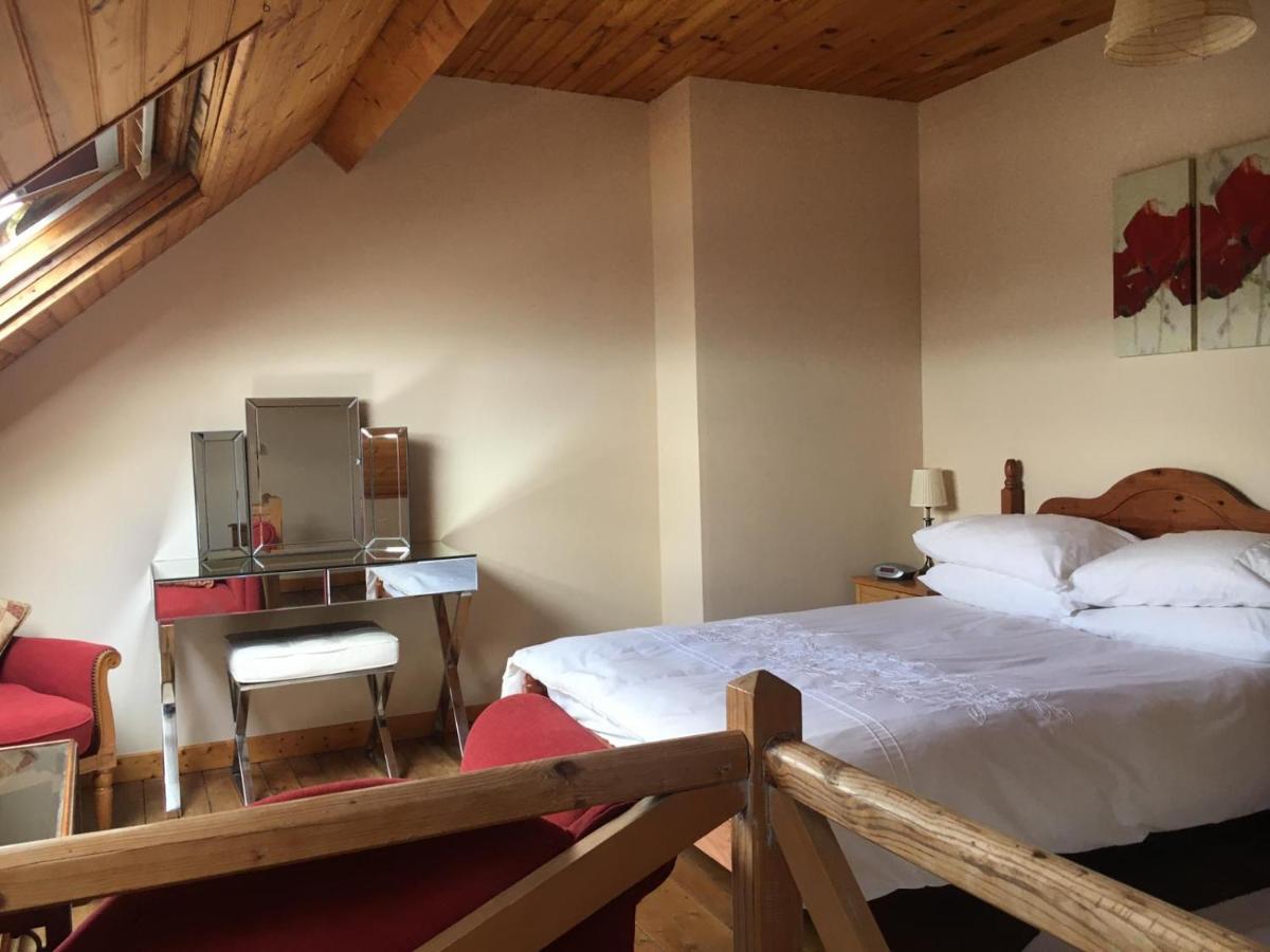Spacious Quentoinise Town House Saint-Quentin  Ngoại thất bức ảnh