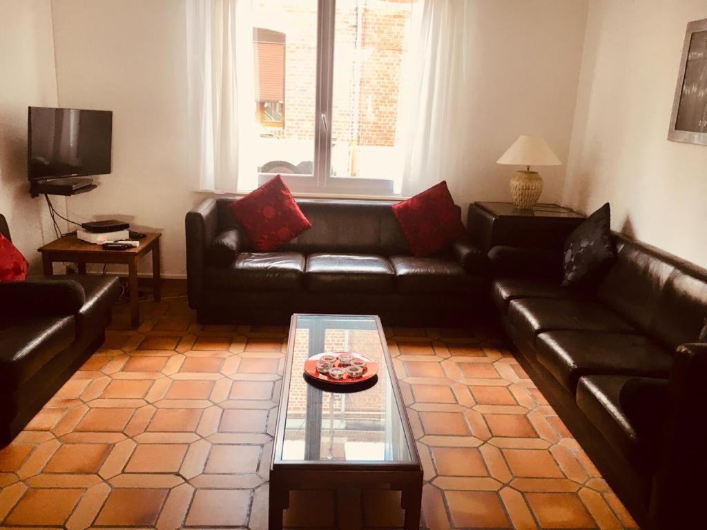 Spacious Quentoinise Town House Saint-Quentin  Ngoại thất bức ảnh